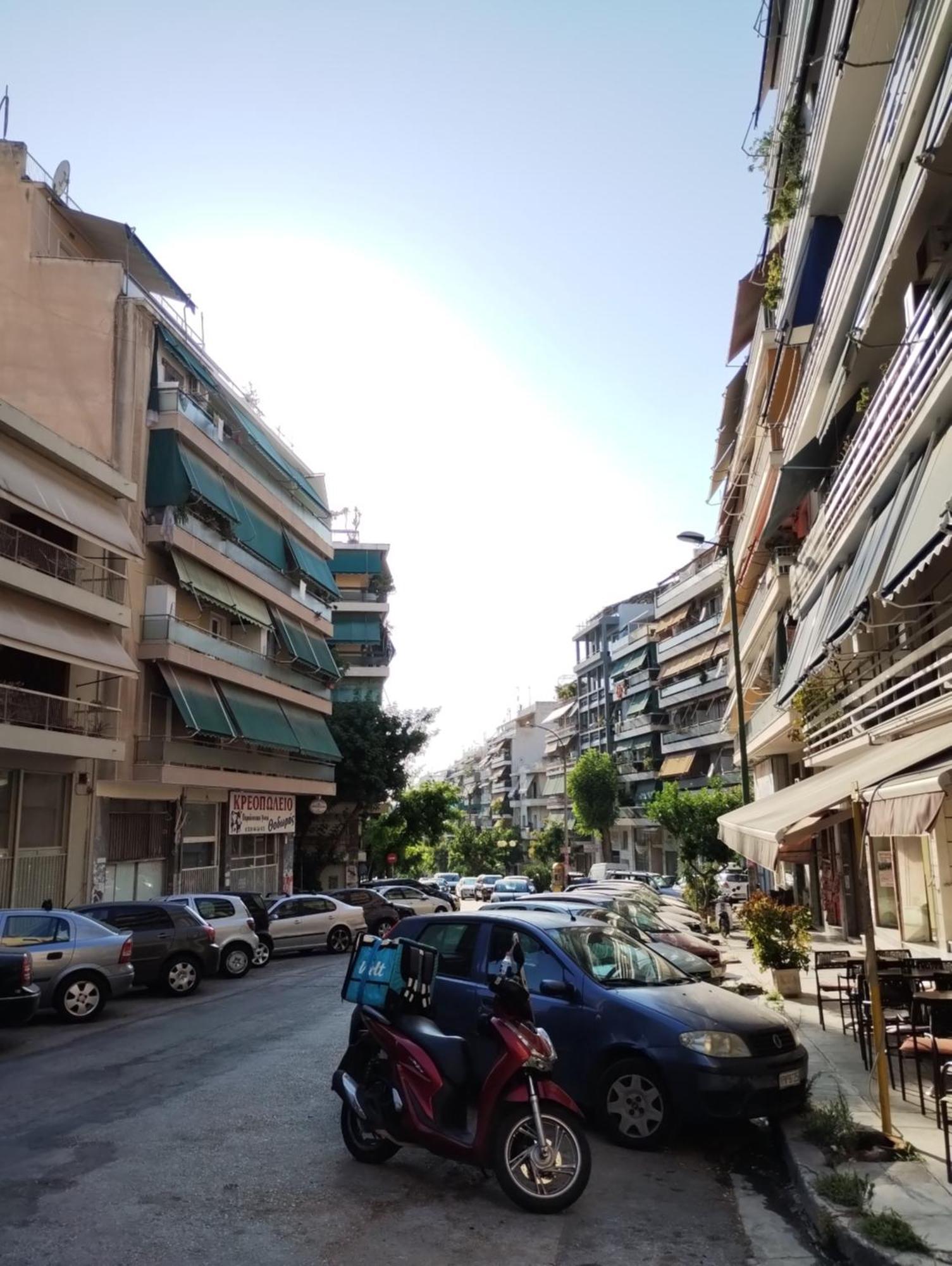 Vasia'S Cosy Apartment In Athens, "Pedion Tou Areos", Close To Center Exterior photo
